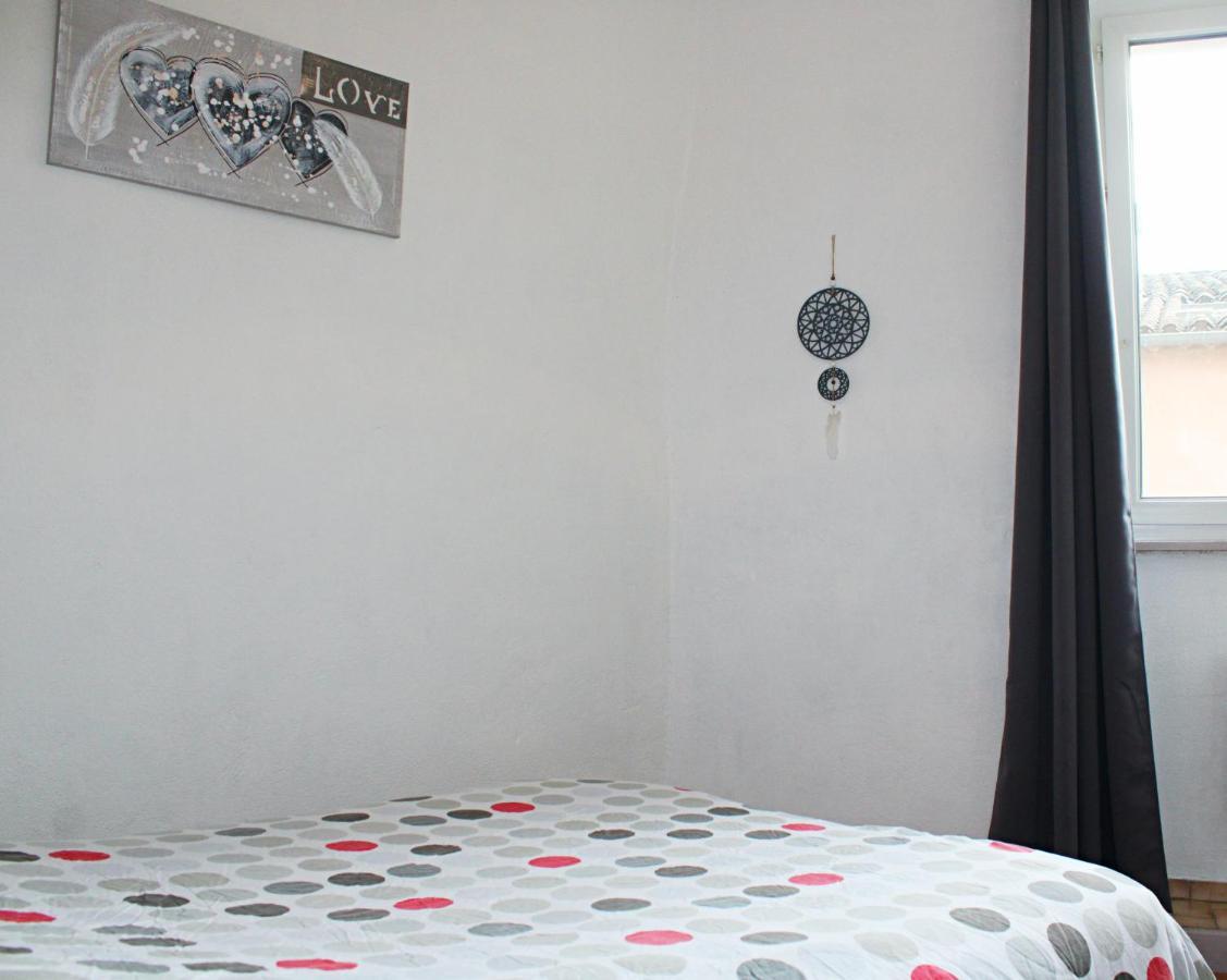 Appartement Le Mimosa - Apparts Cosy Villeneuve-de-Berg Exterior photo