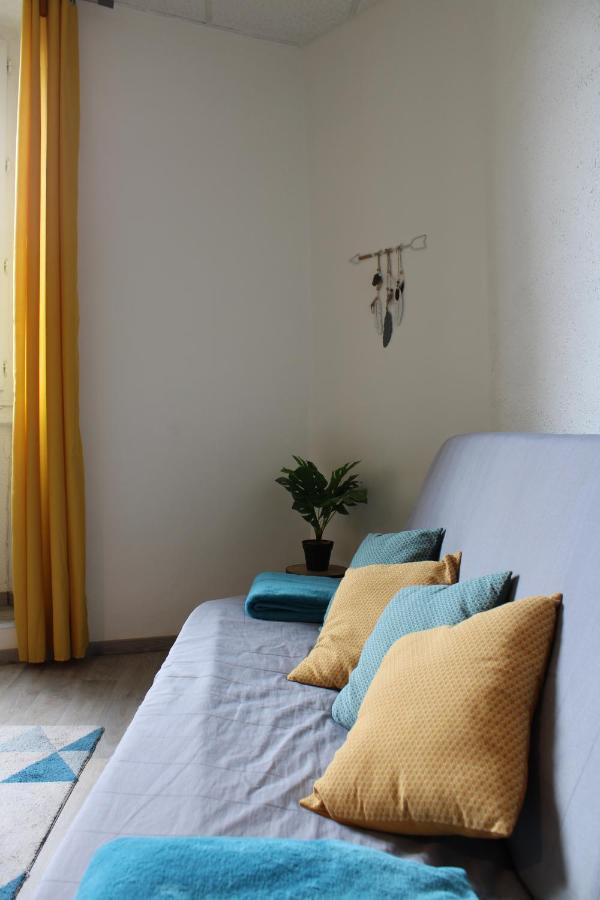 Appartement Le Mimosa - Apparts Cosy Villeneuve-de-Berg Exterior photo